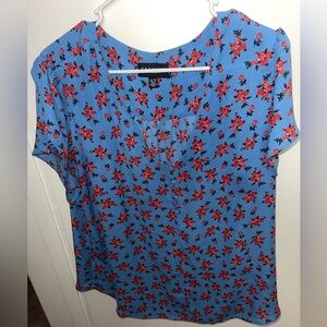 Blouse 1x great condition light material